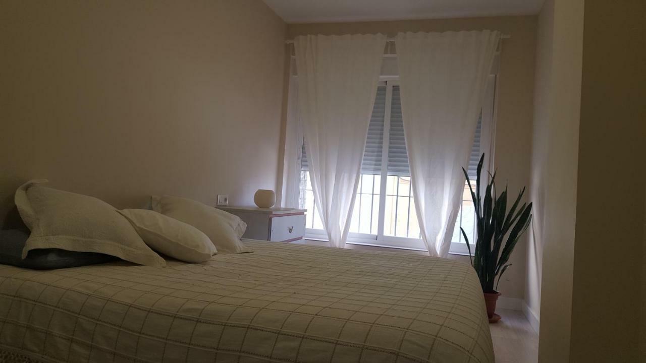 Appartement Apartament à Málaga Extérieur photo